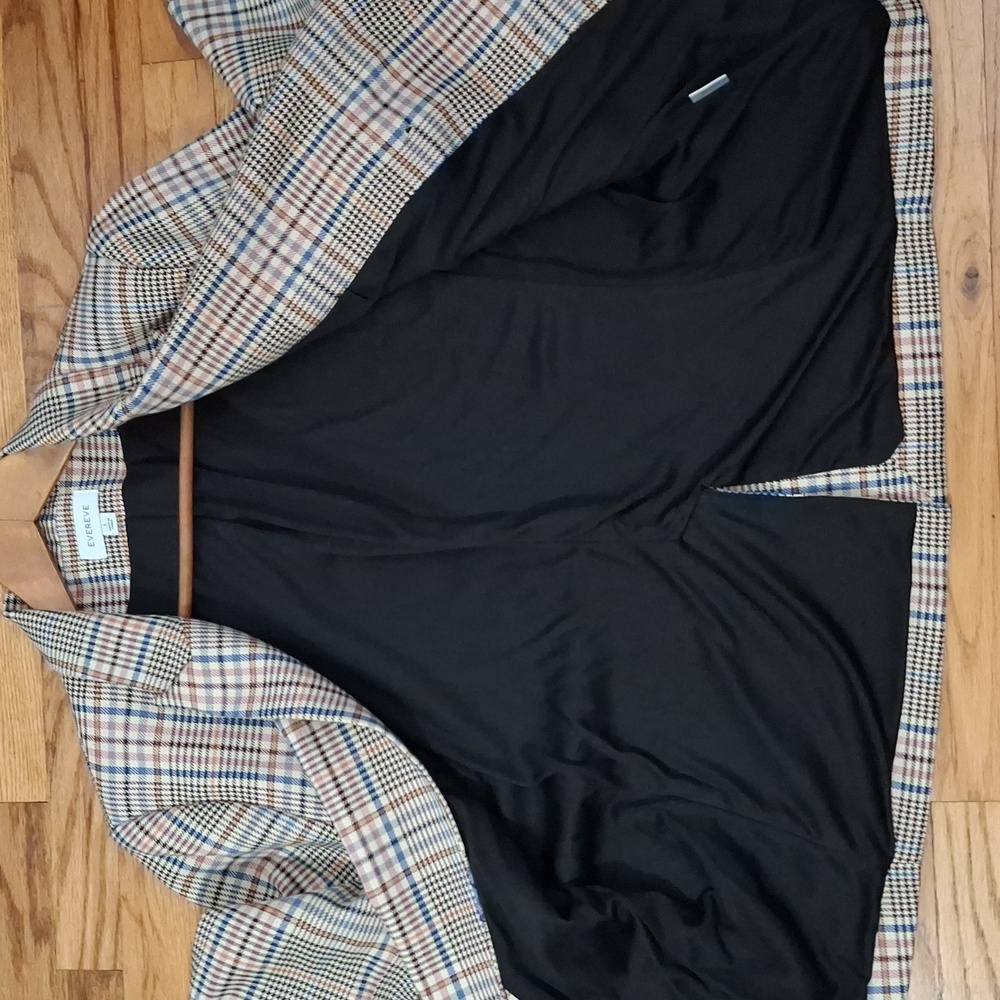 Evereve Women's Double Breasted Plaid Blazer_1 - Picture 8 of 9